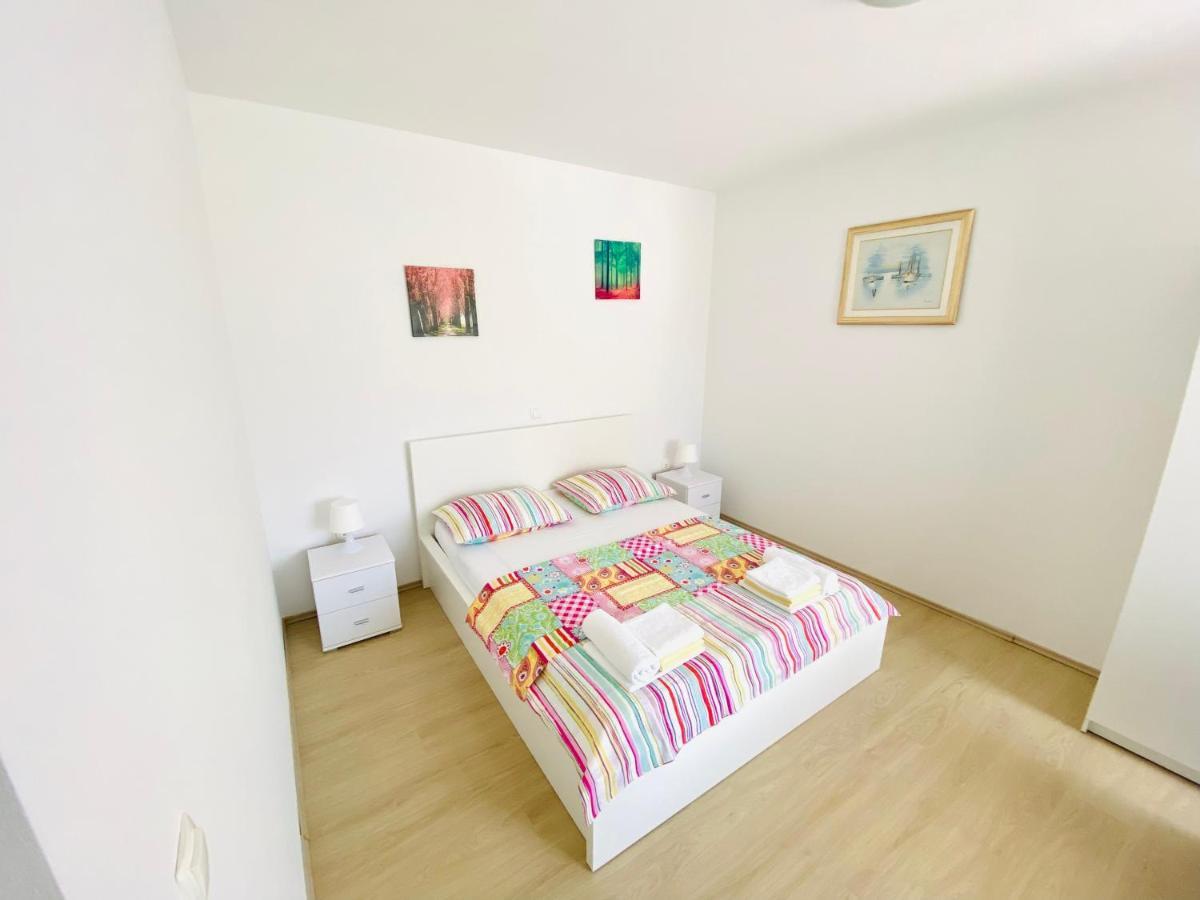 Spalato Room & Apartments Екстер'єр фото